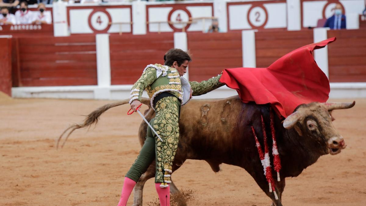 Julián López, "El Juli", toreando a Nigeriano