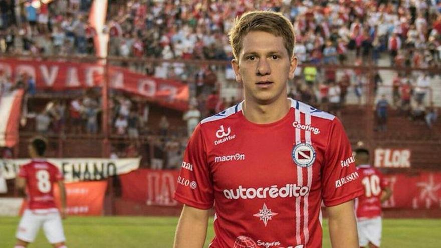 El jeque reactiva el fichaje de Esteban Rolón