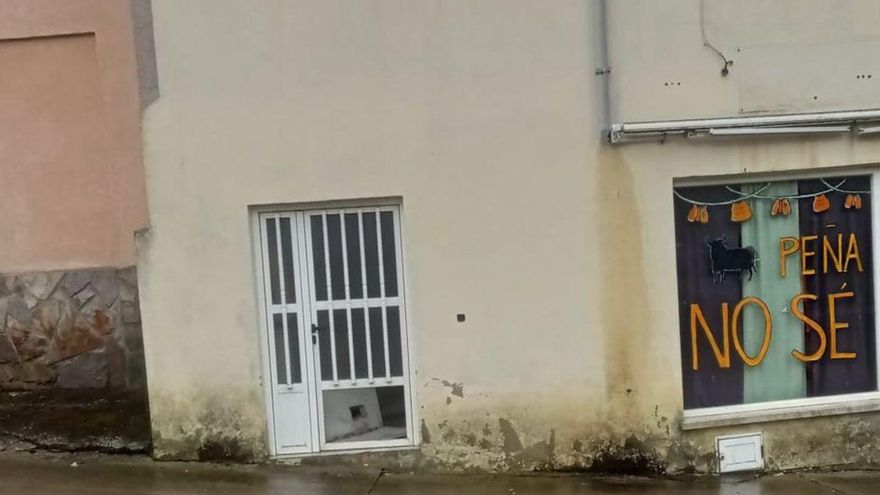 El joven de Carbajales de Alba vuelve a causar daños en casas