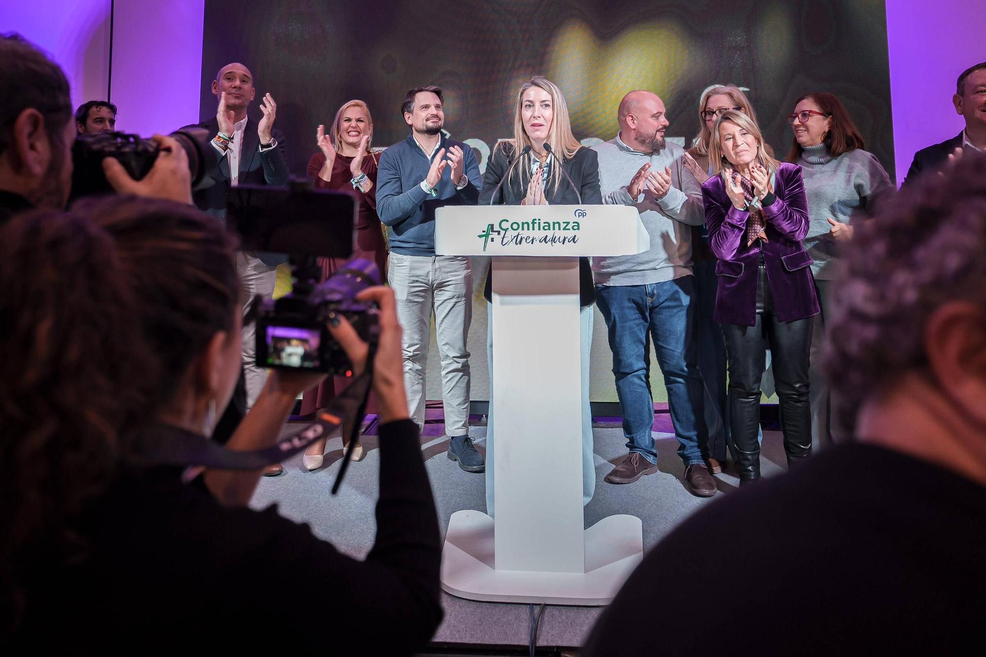 FOTOGALERÍA | María Guardiola gana las elecciones
