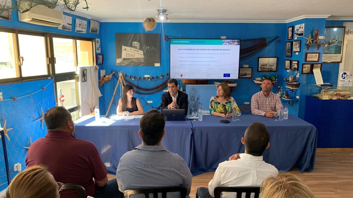 Un momento de la presentación de las rutas de pescadores.