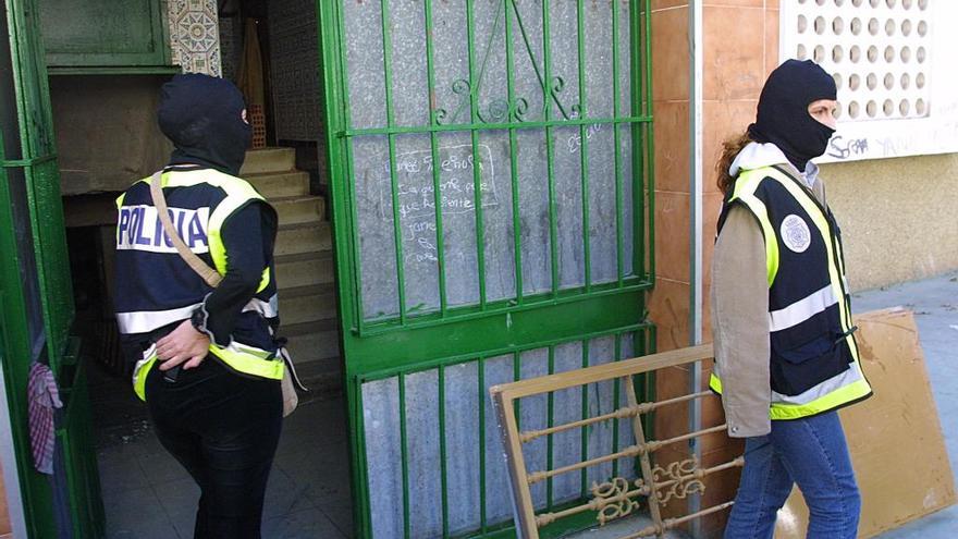 Redada policial en La Palma en una foto de archivo.