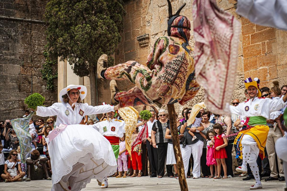Presentación del libro 'Festes, tradicions i costums a Mallorca'