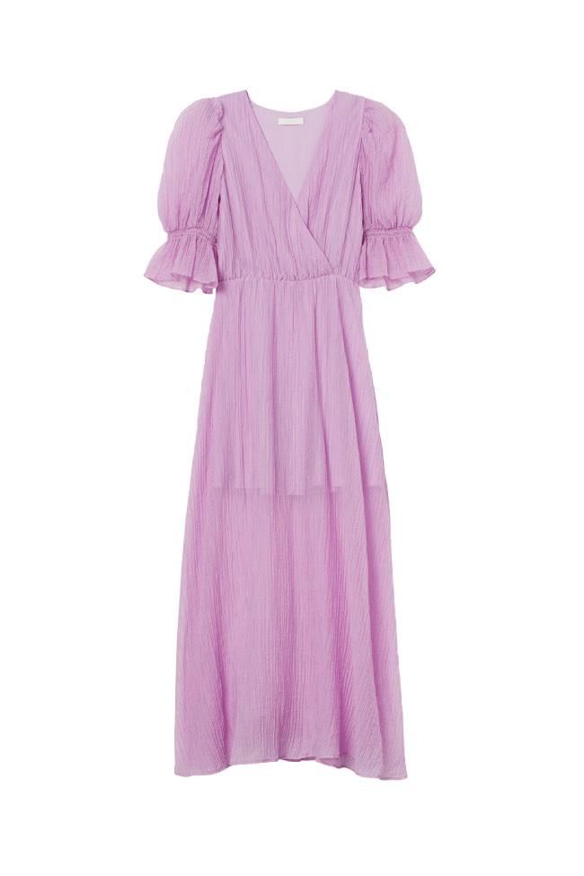 Vestido maxi con volantes en lila de H&M