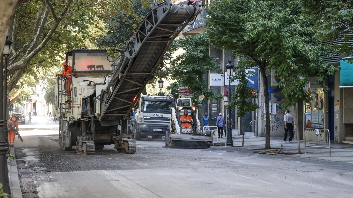 Obras en la avenida de España, ayer.