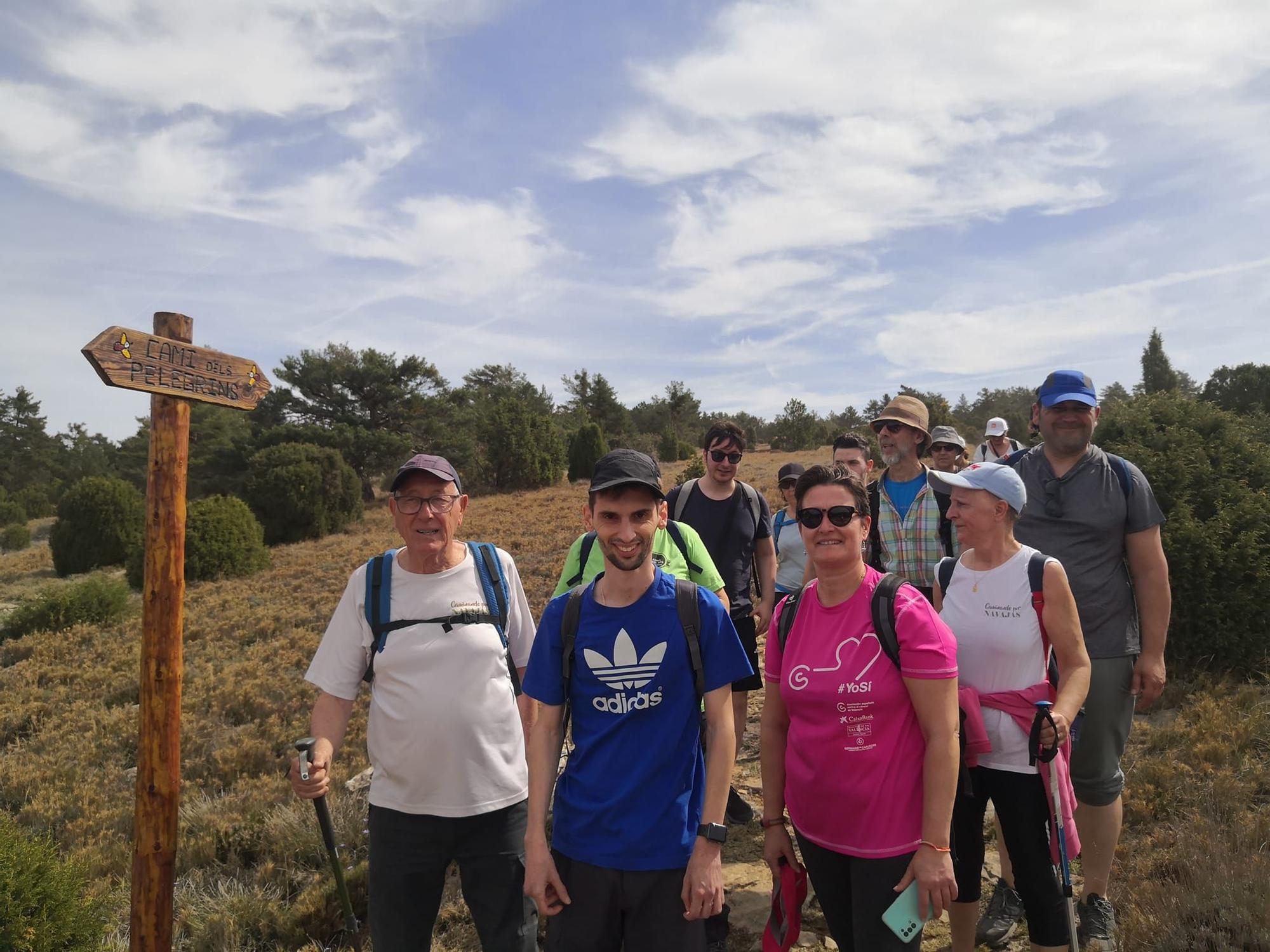 Siguiendo a Els Pelegrins de les Useres desde Navajas