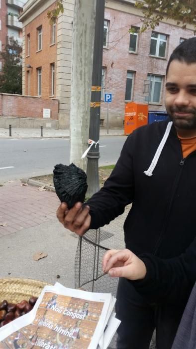 L'escola Renaixença visita la parada de castanyes