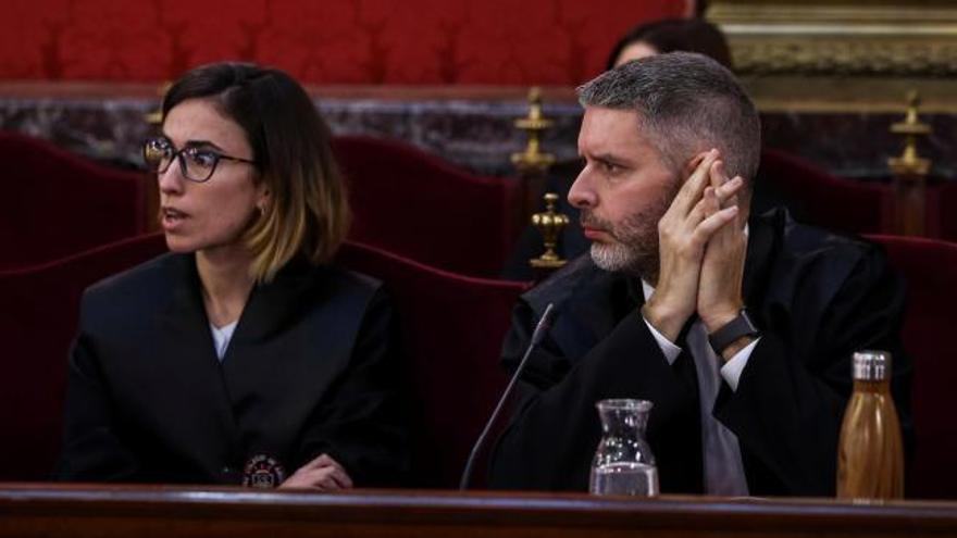 La defensa de Junqueras y Romeva pide al tribunal que devuelva a los &quot;poderes políticos&quot; la responsabilidad de resolución del &quot;conflicto&quot;