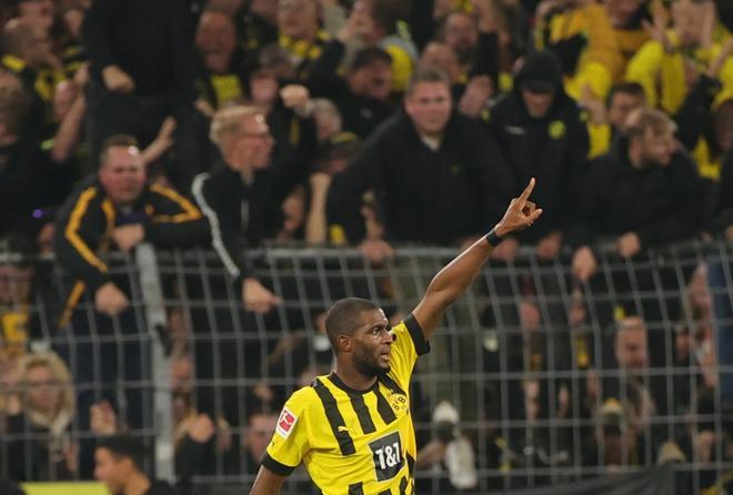 Anthony Modeste – El francés podría ser una de las opciones más fáciles. Llegó este verano al Dortmund para suplir a Haller, que está ya recuperado de su cáncer testicular. Termina contrato y su experiencia podría valer para este tramo.