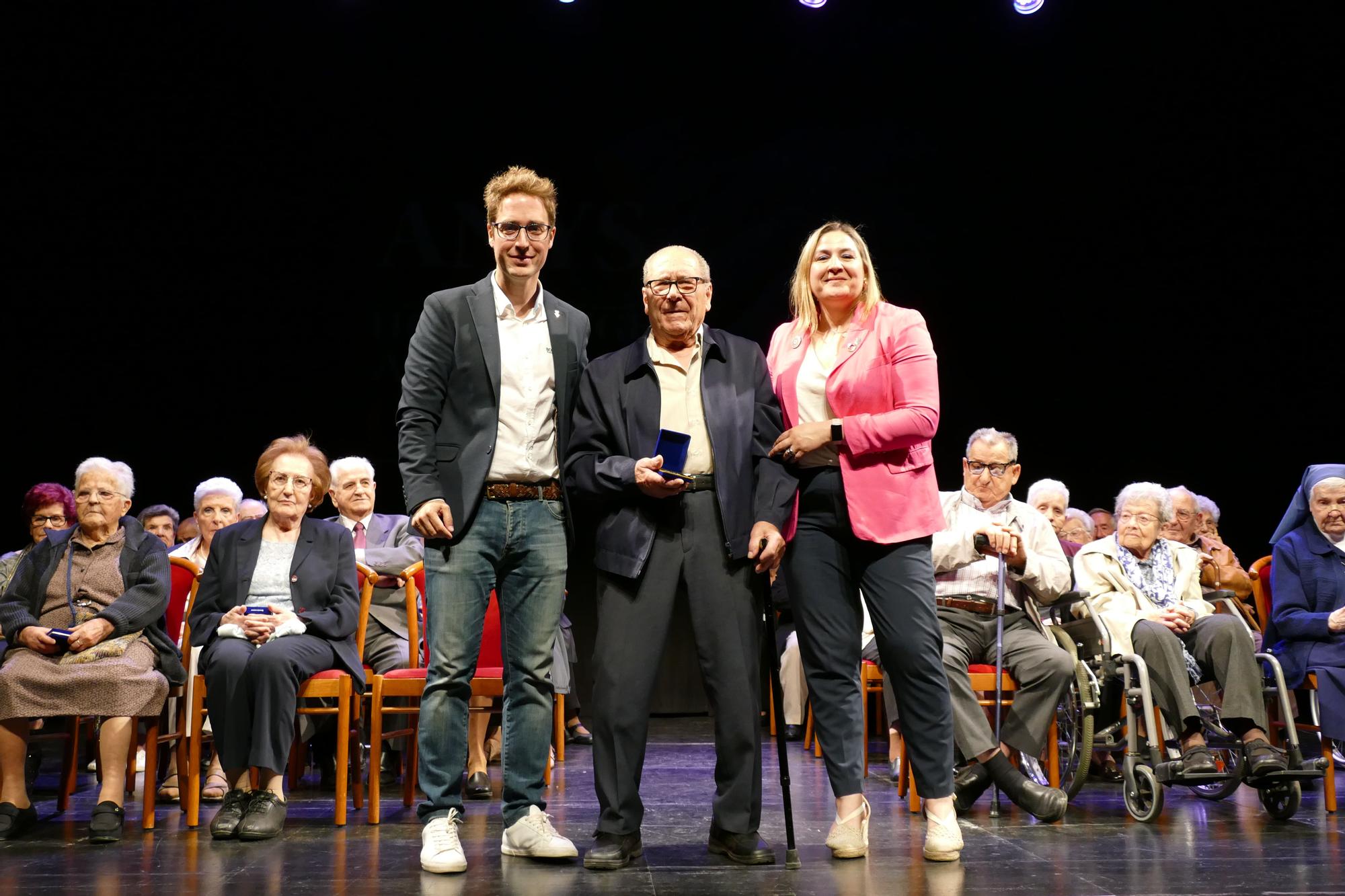 Totes les imatges de l'acte d'homenatge a les persones que celebren 90 anys aquest 2023