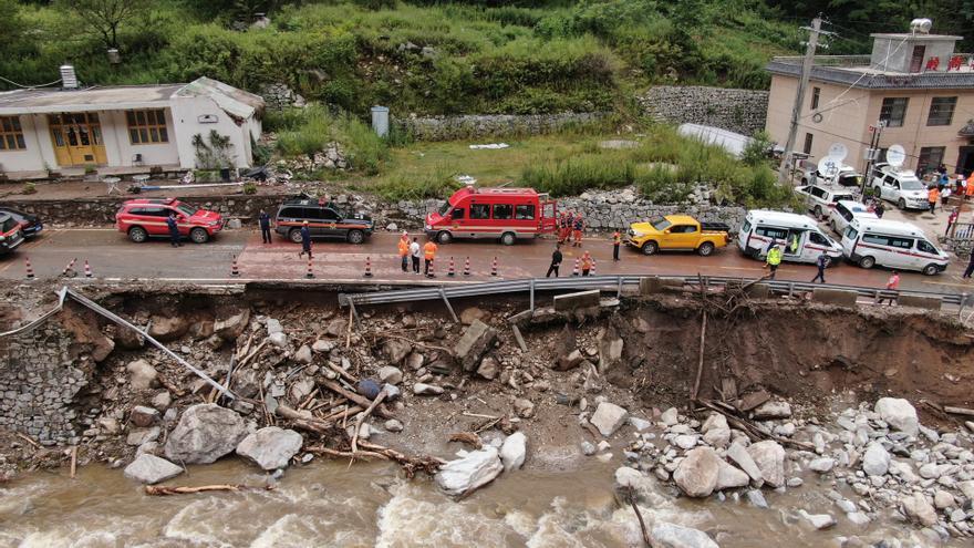 Al menos 21 muertos y seis desaparecidos por las lluvias torrenciales en el norte de China