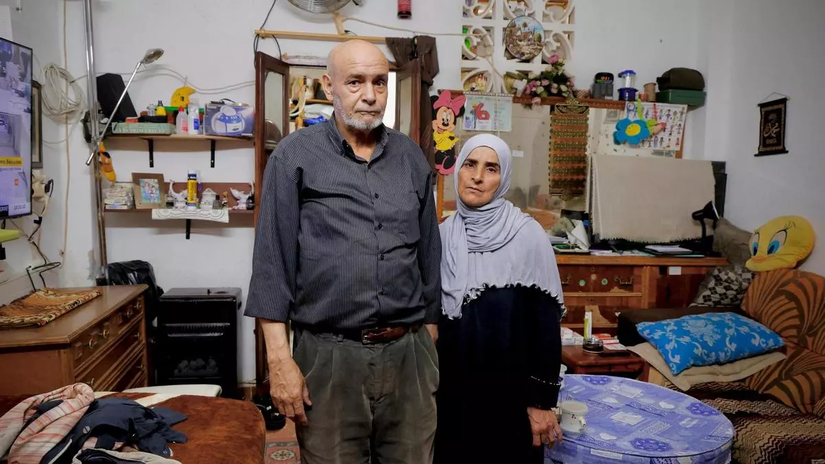 La urgencia de una familia en Massanassa: "Oímos como cruje la casa bajo nuestros pies"
