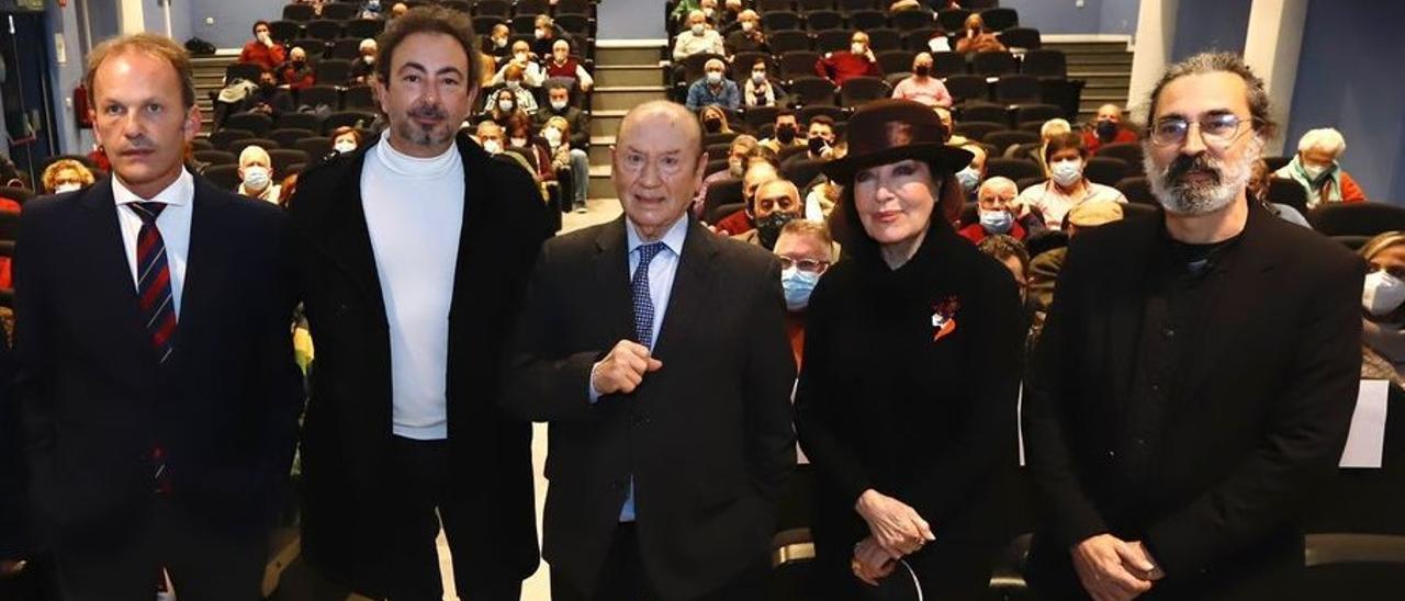 David Pino, José Antonio Rodríguez, Fosforito, Blanca del Rey y Alejandro Fernández.