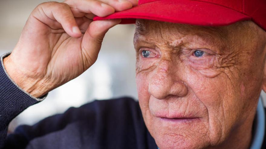 Niki Lauda, ingresado en Austria tras contraer un virus en Ibiza