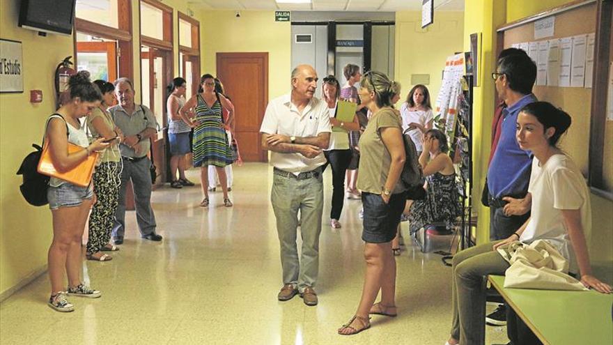 Los docentes disparan la inscripción a la EOI de Castellón