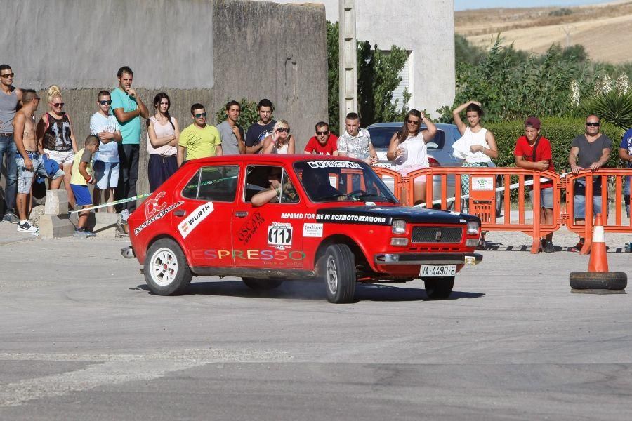 Slalom de coches en Benegiles