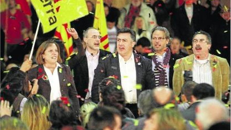 Puigcercós i Benach, amb Carme Capdevila, Joan Ridao i Enric Vilert, en l&#039;acte de fi de campanya a Vilablareix.