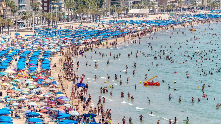 Frente común de Benidorm con los "líderes" del sol y playa para pedir financiación al Gobierno
