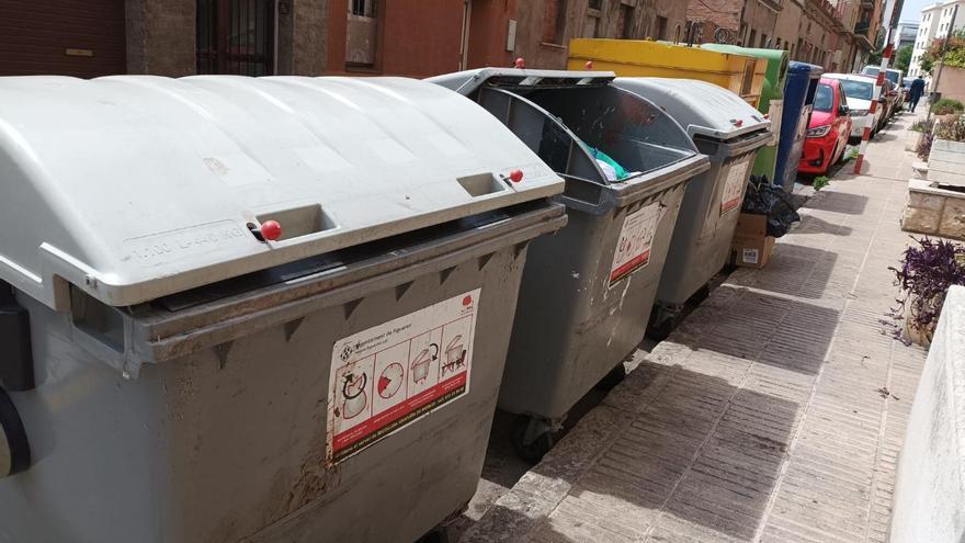 Comença la vaga d&#039;escombraries de Figueres en plenes Fires i Festes de la Santa Creu