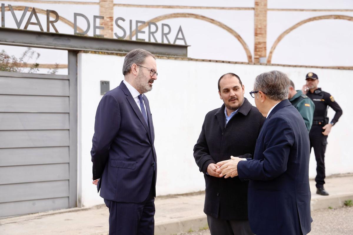 El Consejo de Gobierno de la Junta de Andalucía se reúne en Adamuz. Centro del Olivar de Sierra. Juanma Moreno