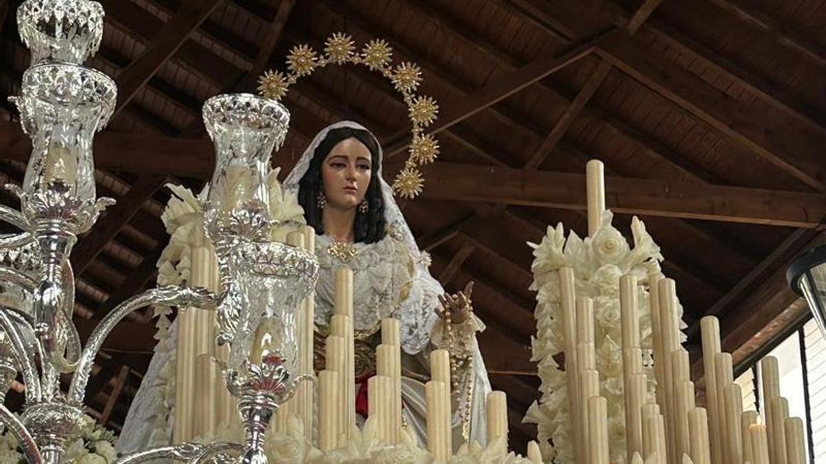 La Virgen del Rocío de Vélez Málaga.