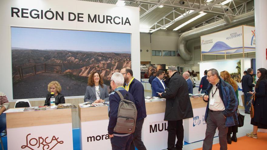 El turismo rural de la Región se vende en una feria en Valladolid