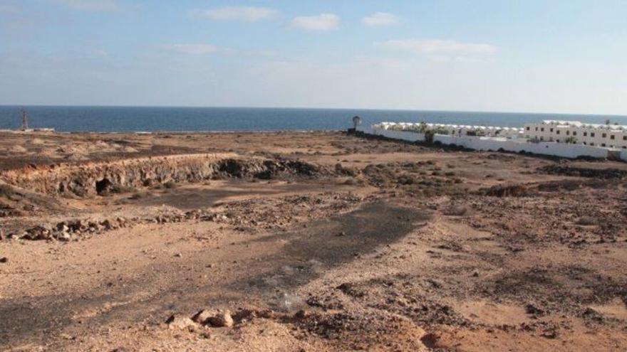 La Audiencia Nacional rechaza la creación de una playa artificial en un espacio protegido de Costa Teguise