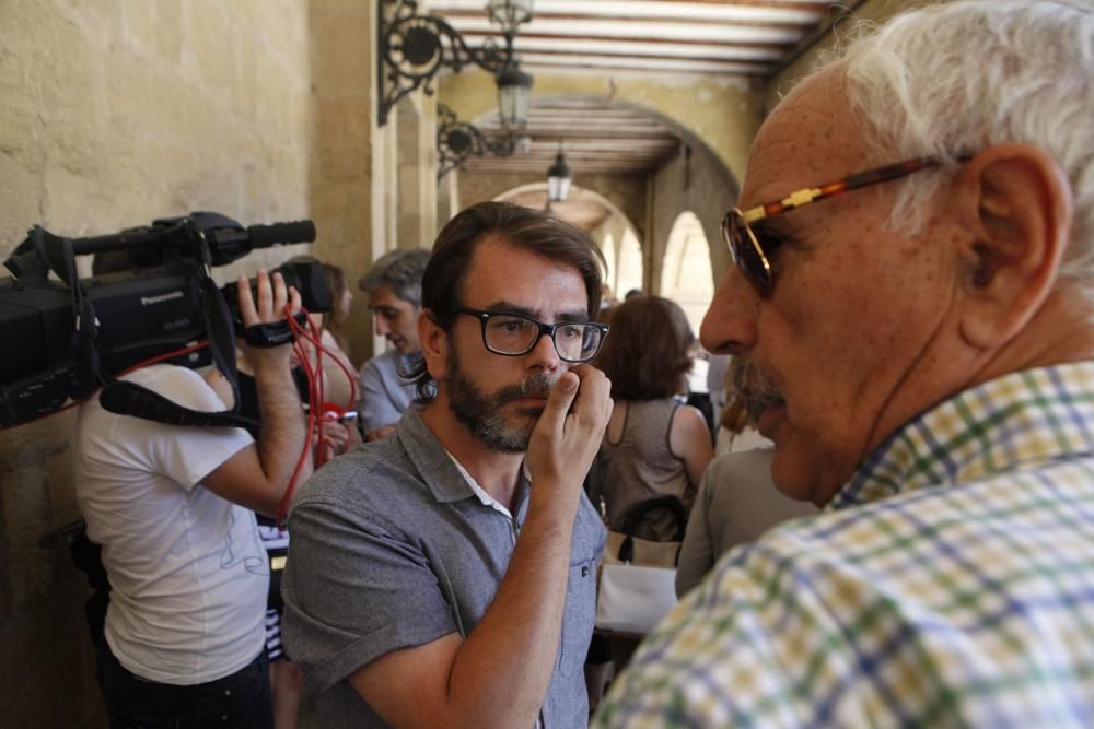 Cientos de personas despiden a Gustavo Bueno en su ciudad natal, Santo Domingo de la Calzada, en La Rioja