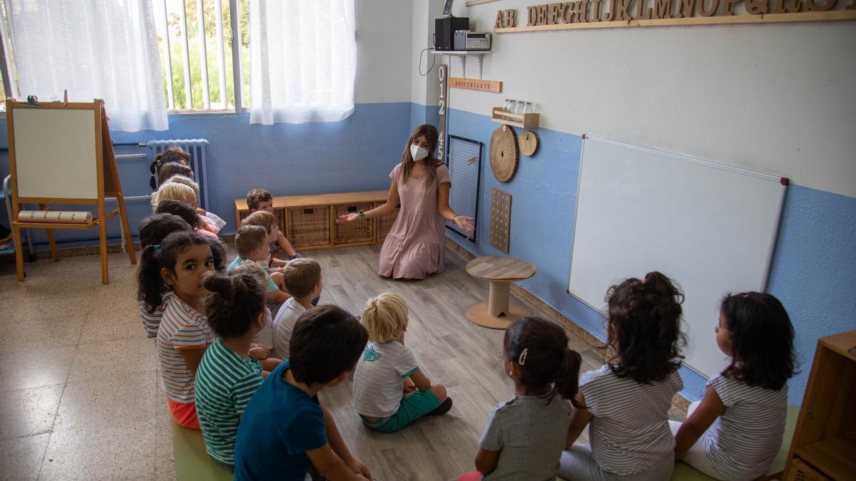 Niños de un colegio de Palma durante una clase