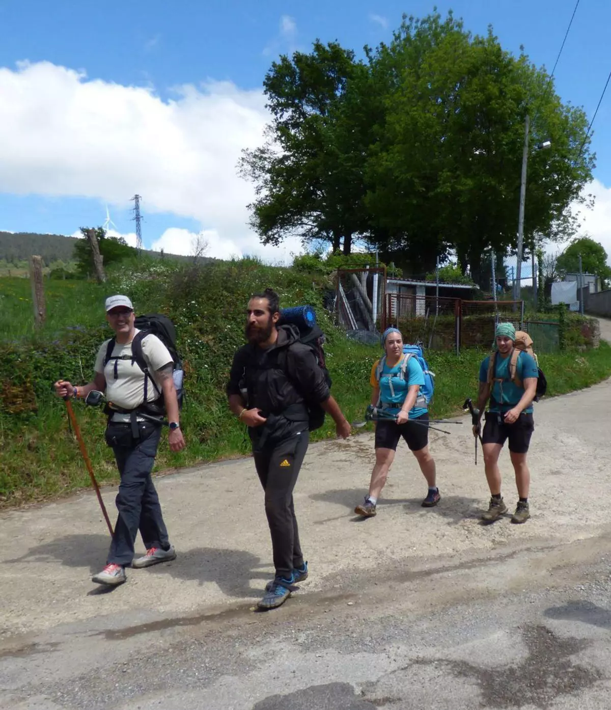 La norma para proteger la ruta jacobea es "poco rigurosa", dicen los constructores