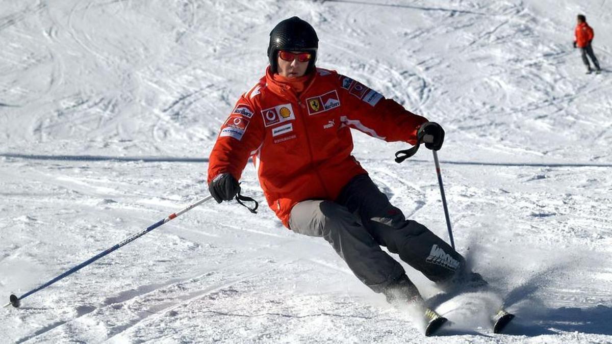 Michael Schumacher esquía en la estación de Madonna Di Campiglio, en el norte de Italia.