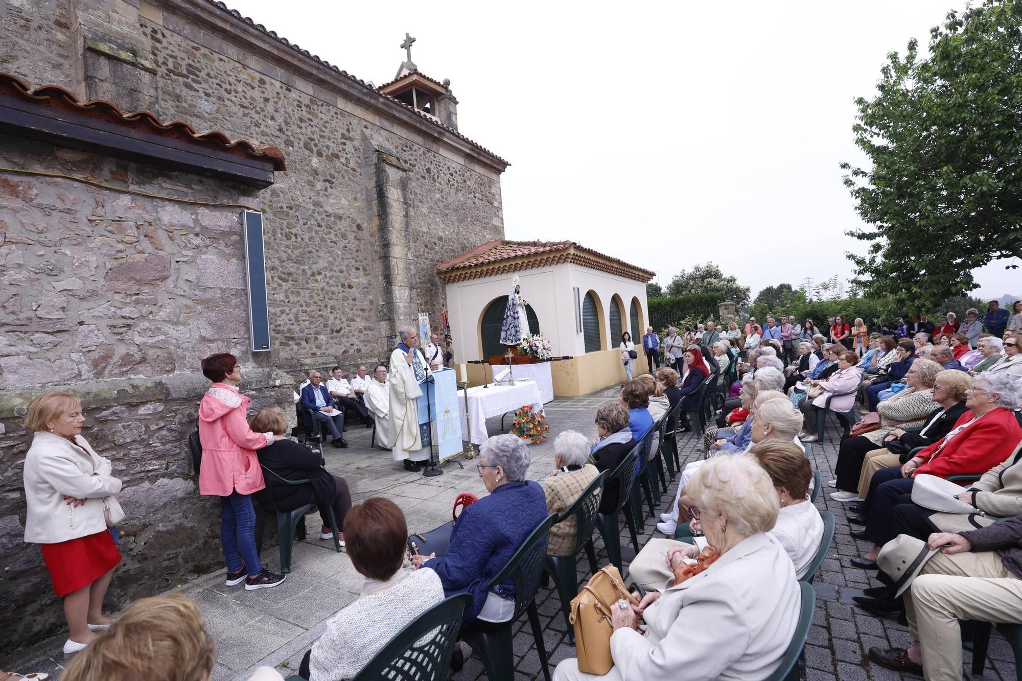 EN IMÁGENES: Así fueron los 95 besos de Abel y Mihaela en el tradicional "Rito de Puchero" de La Luz