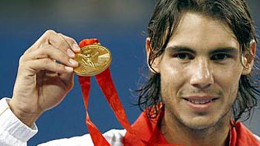 Nadal se cuelga la medalla de oro para comenzar su reinado del tenis mundial