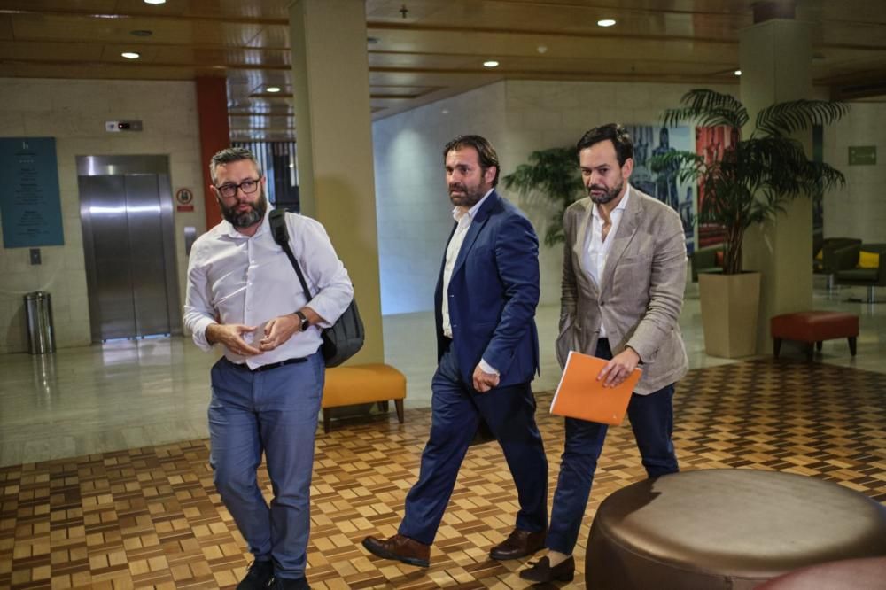 Reunión 'sorpresa' entre PSOE, PP y Cs en Tenerife