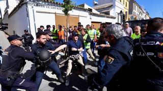 Los tres agricultores detenidos en Córdoba quedan en libertad con cargos