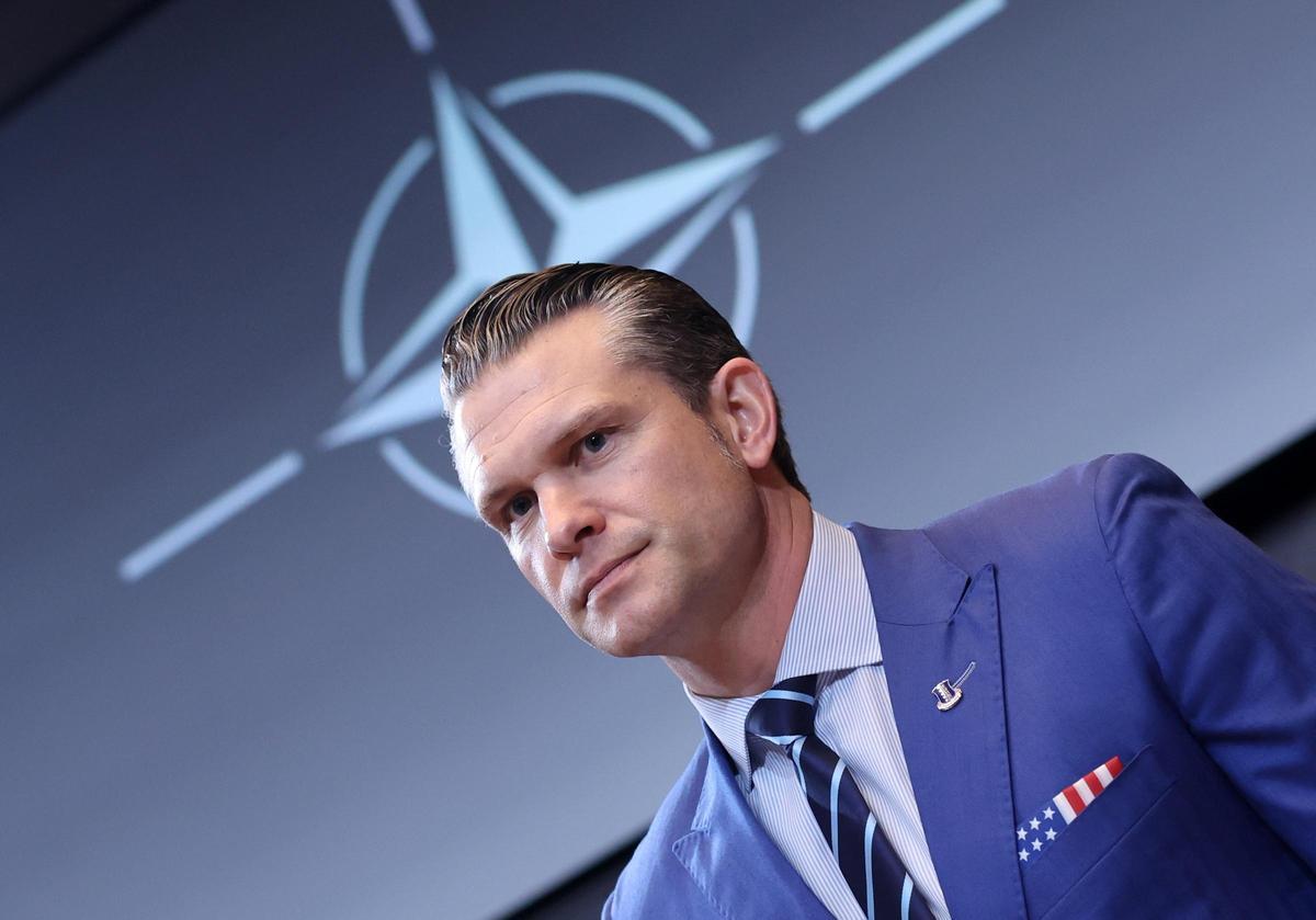 El secretario de Defensa de EEUU, Pete Hegseth, este jueves en el cuartel general de la OTAN en Bruselas.