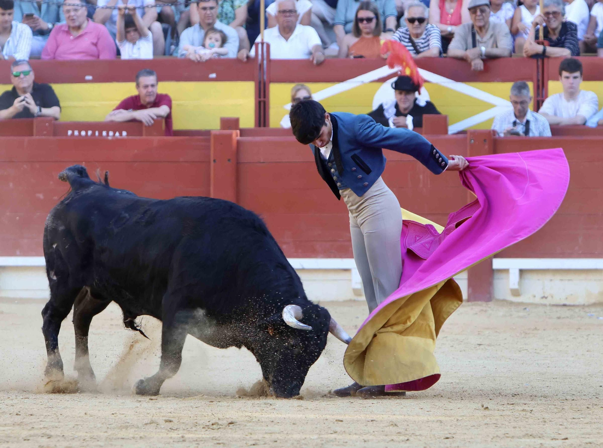 Samuel Castejón triunfa en la primera clase práctica de la Feria de Hogueras 2024