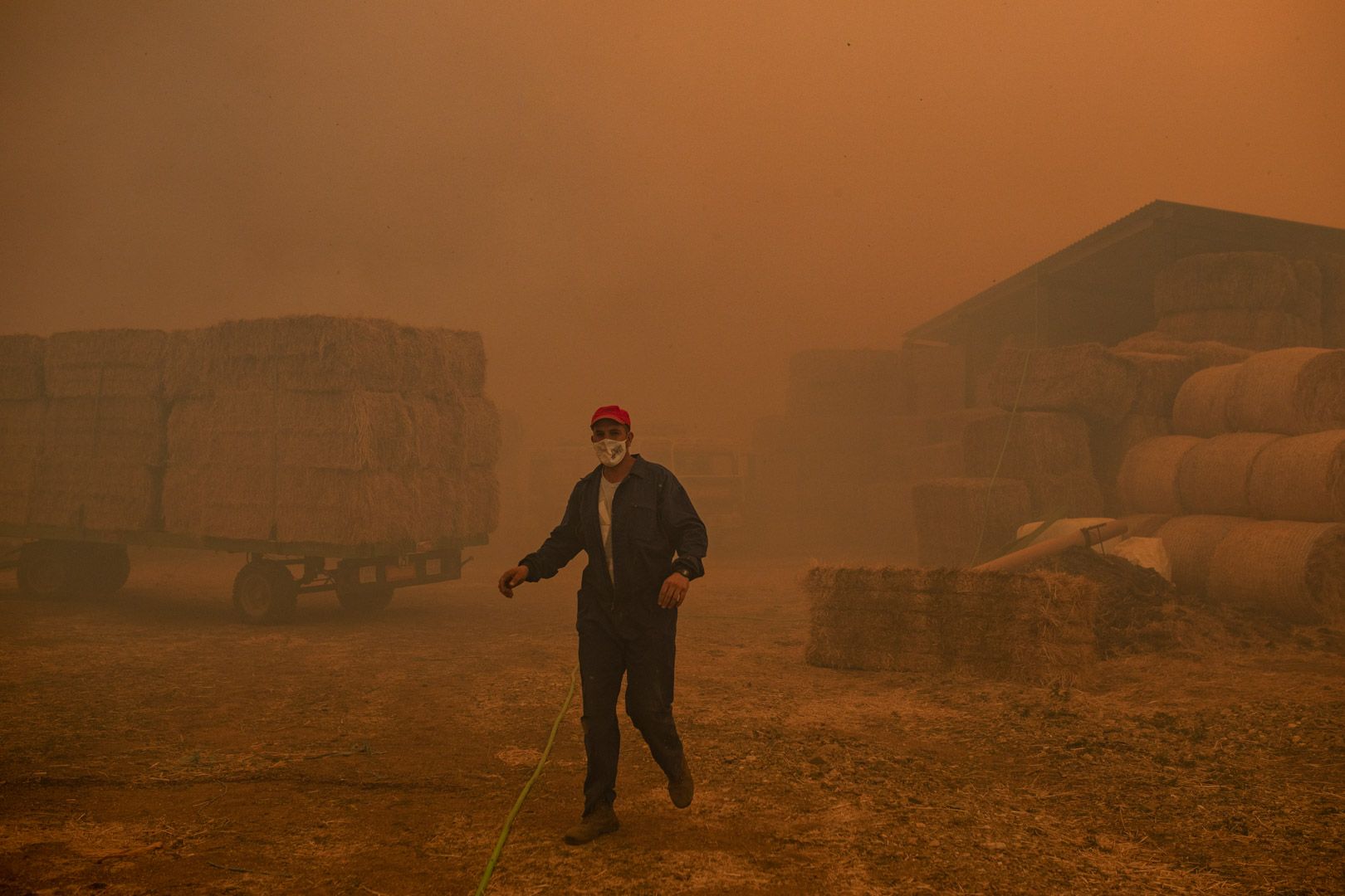 El incendio en Lober de Aliste, en diez imágenes