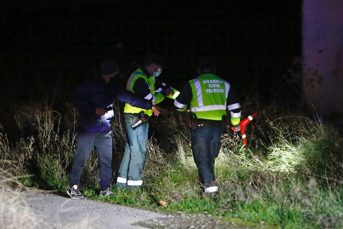 Fallece un hombre atropellado por un turismo cerca de Alcolea