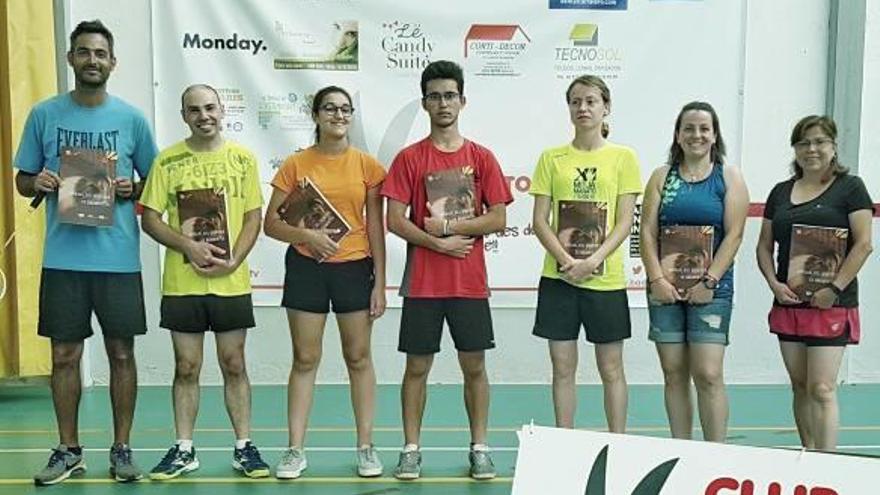 Participantes en el curso de monitor de bádminton celebrado en Xàtiva.