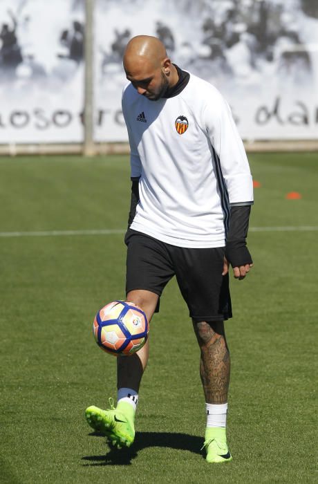 El entrenamiento del Valencia CF, en imágenes