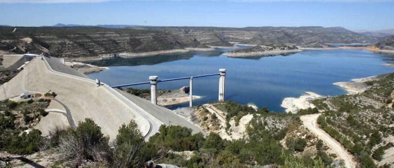 Los regantes piden que Tous embalse más agua incluso en épocas de riesgo