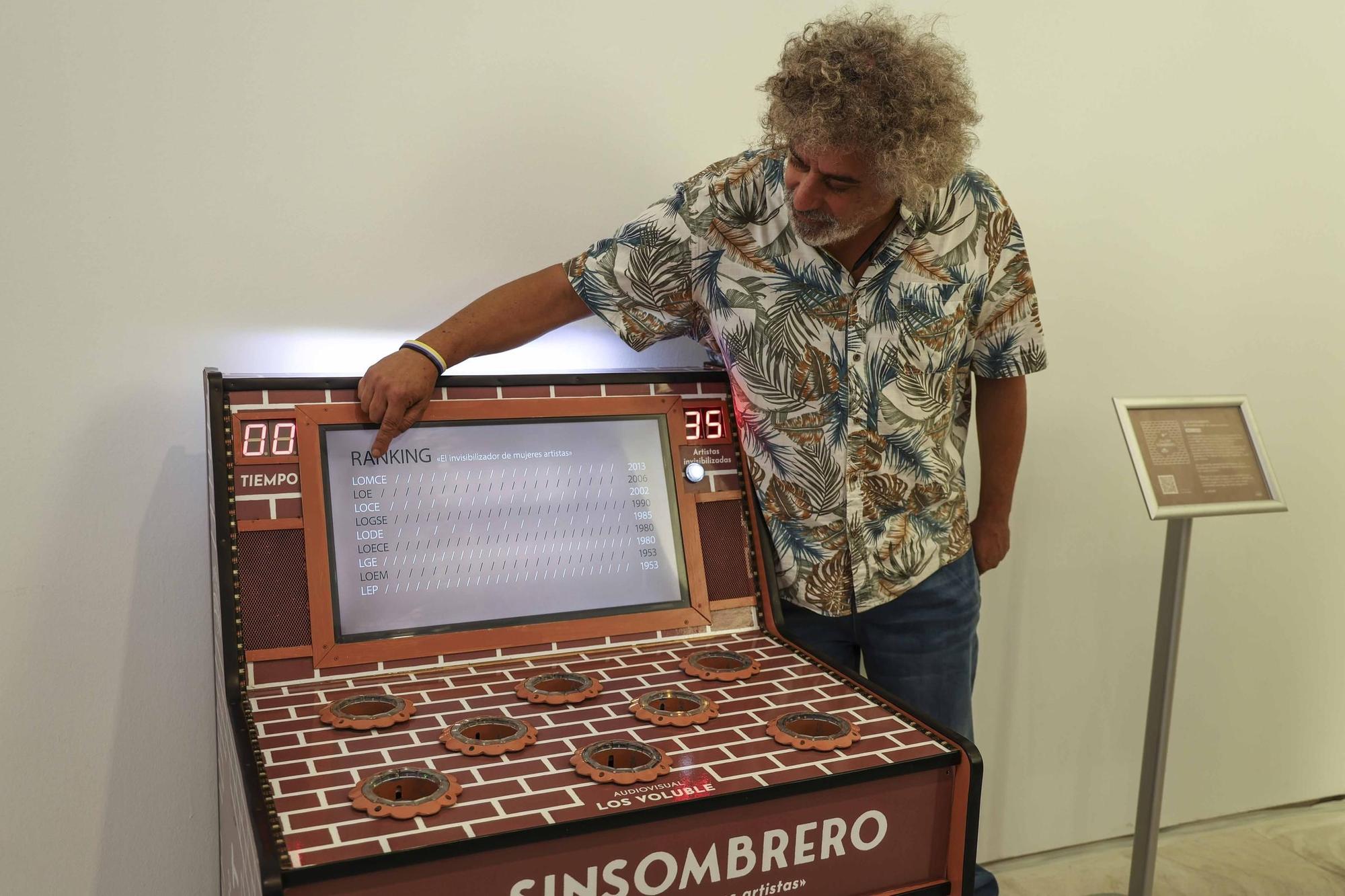 Exposición "Recreativos Federico", una instalación compuesta por siete máquinas recreativas en torno a una obra dramática de Federico García Lorca