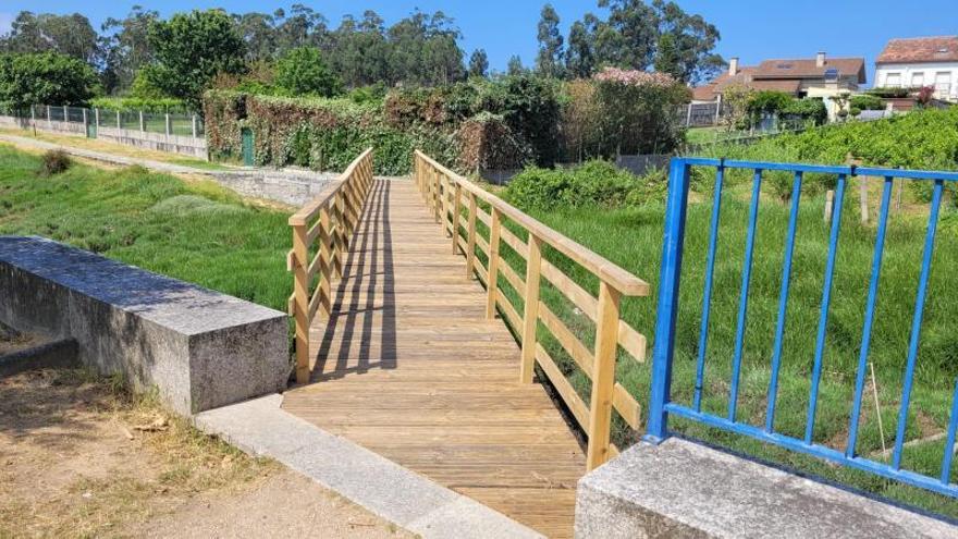 Termina la restauración de una pasarela en Corvillón