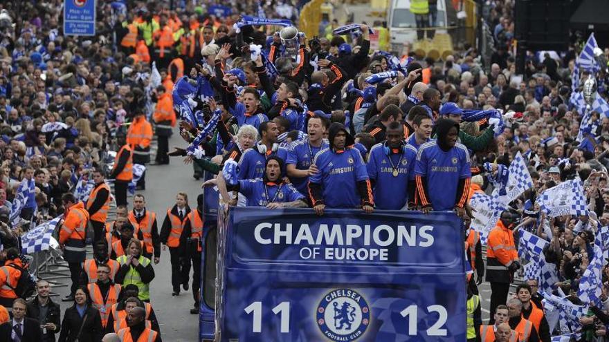 Chelsea celebra la Champions de la temporada 2011/2012.