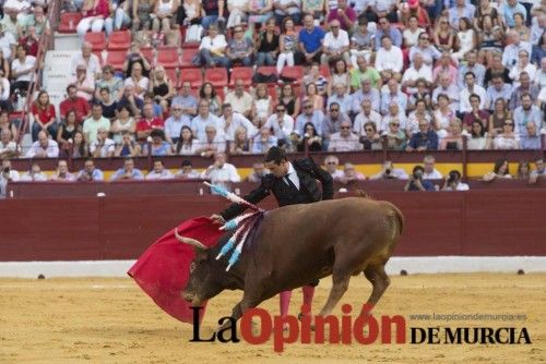 Segunda corrida de Feria: Enrique Ponce, Manzanares y Cayetano