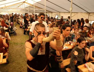 Catoira se convierte en el gran punto de encuentro de la cultura y la fiesta vikinga