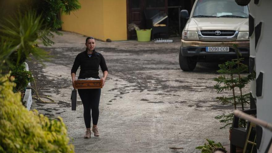 Desalojo de viviendas en La Palma debido a la erupción del volcán