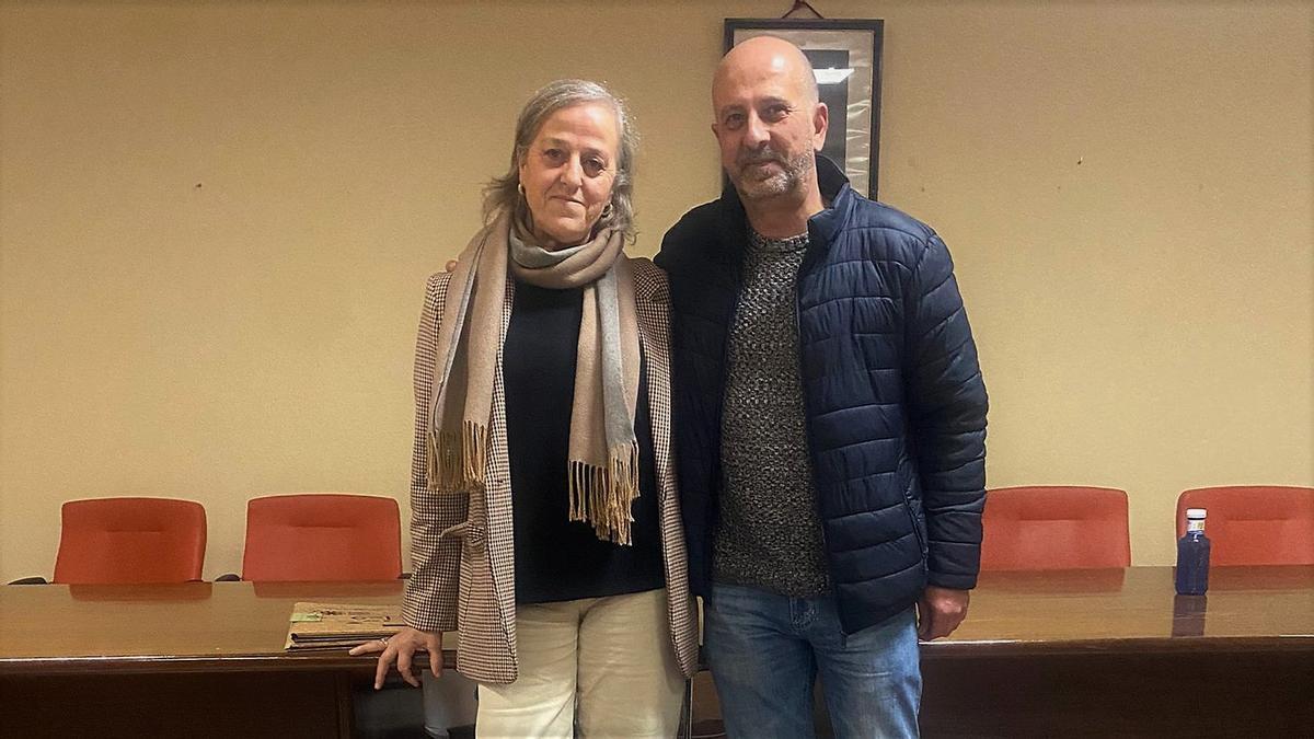 La presidenta entrante con el presidente saliente