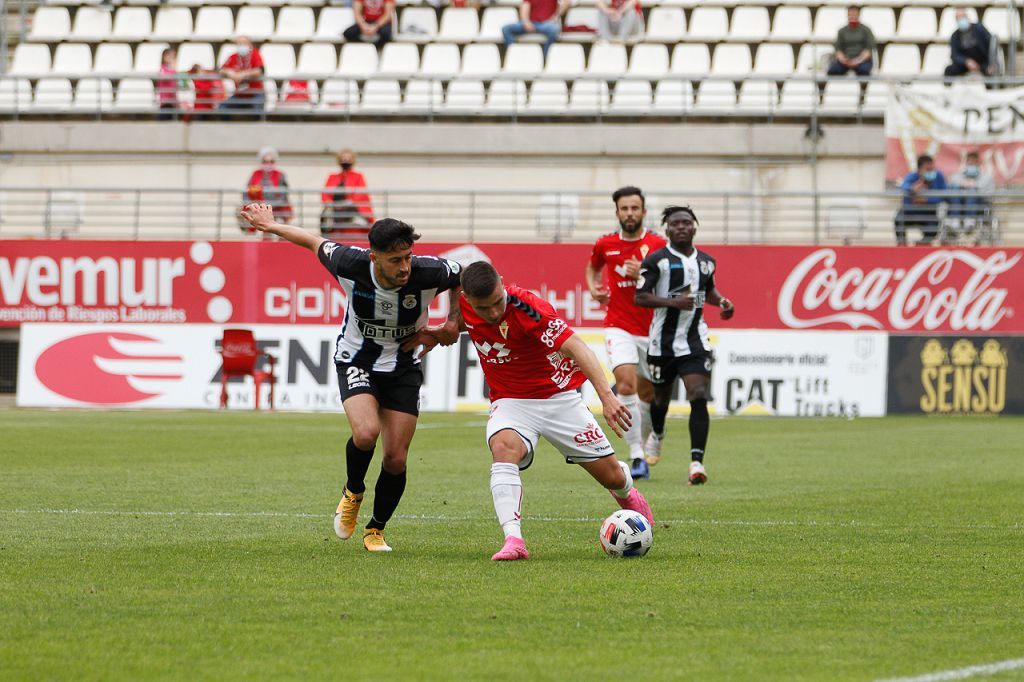 El Real Murcia no levanta cabeza (0-0)